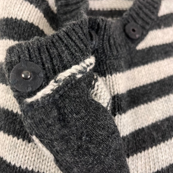 BODEN Gray Stripe Cashmere/Angora Blend Front Snap Sweater Style WK535 Size 10 - Picture 4 of 8